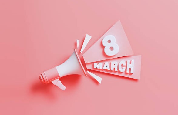 8 марта - праздник прекрасных дам